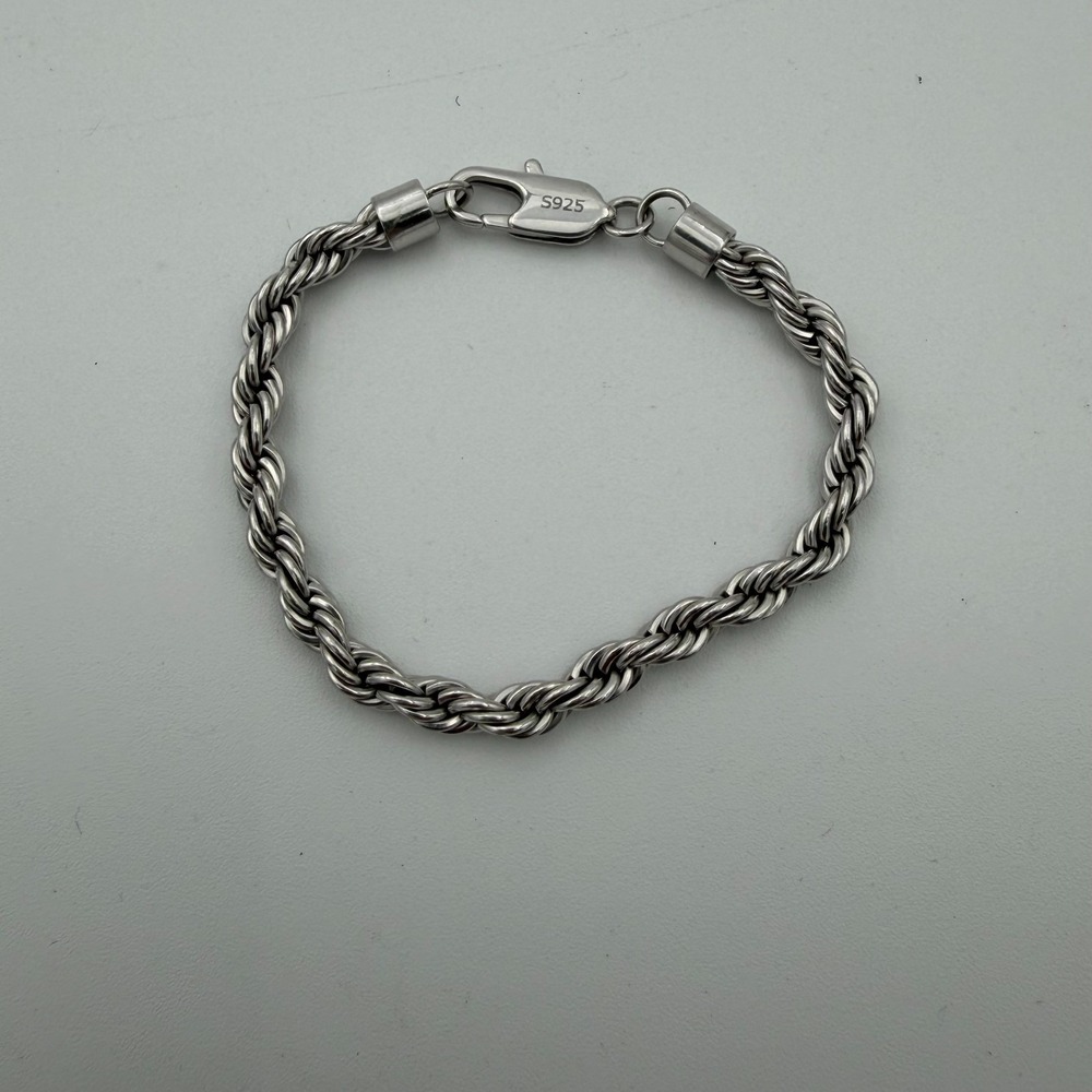 Italy Sterling Silver Rope Bracelet 10 Grams Clasp Fine Fashion
